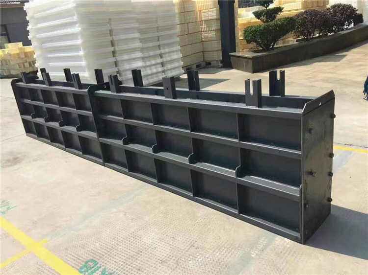 1640562827241941.jpg 防撞墻模具10.jpg